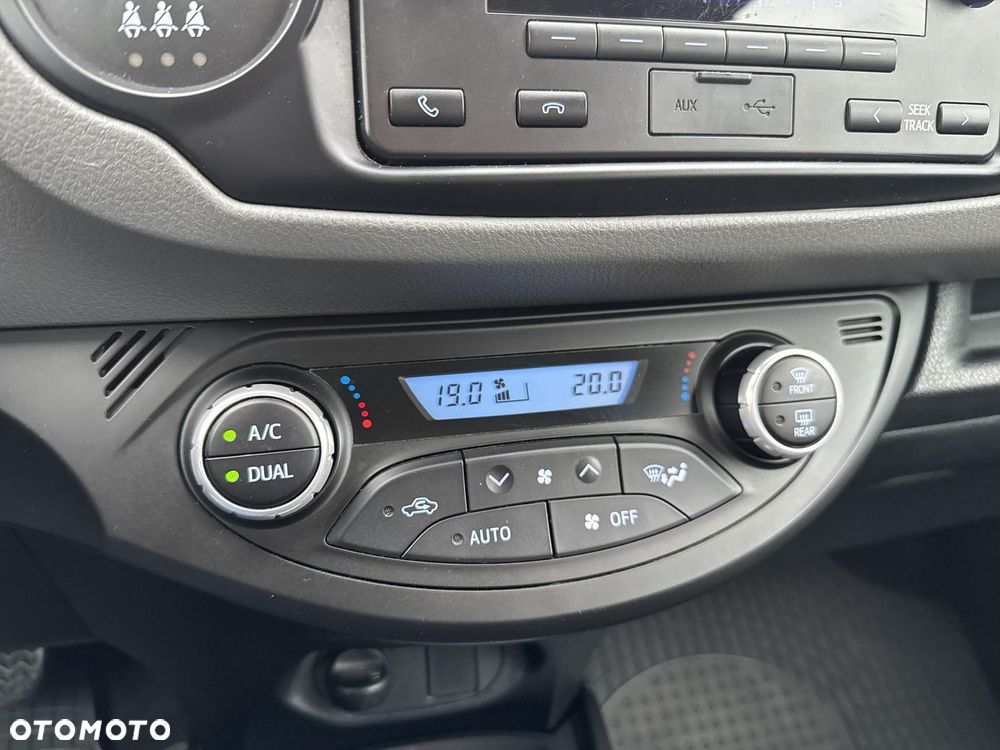Toyota Yaris - 17