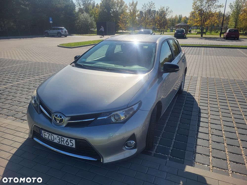 Toyota Auris 1.6 Prestige - 1