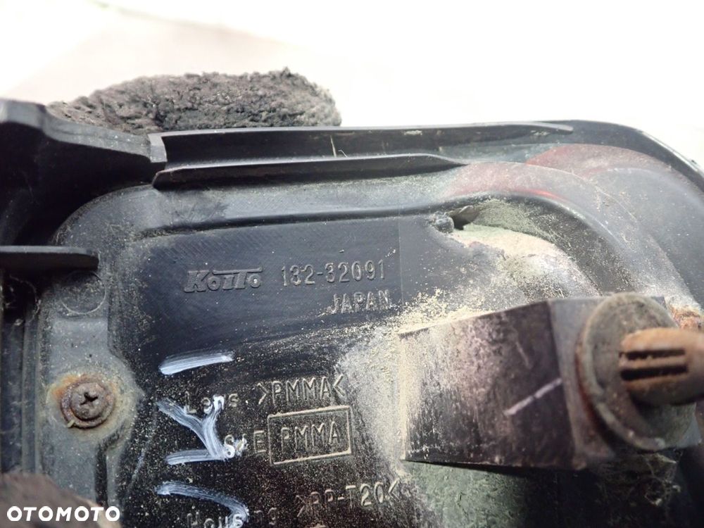 LAMPA LEWA TYLNA SUZUKI JIMNY III - 9