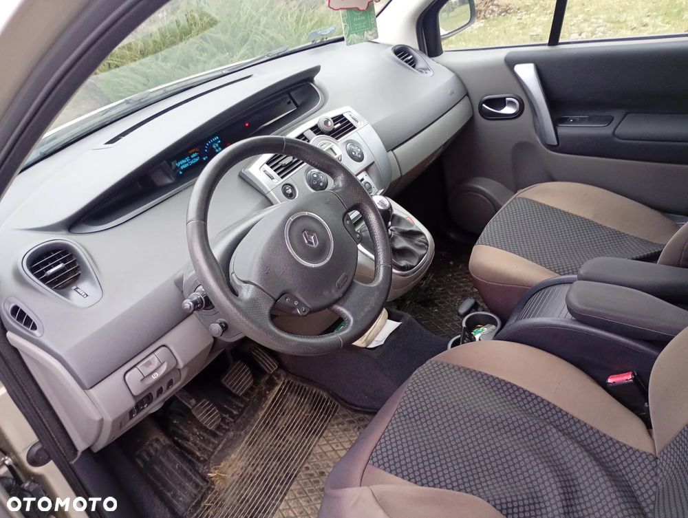 Renault Scenic - 6