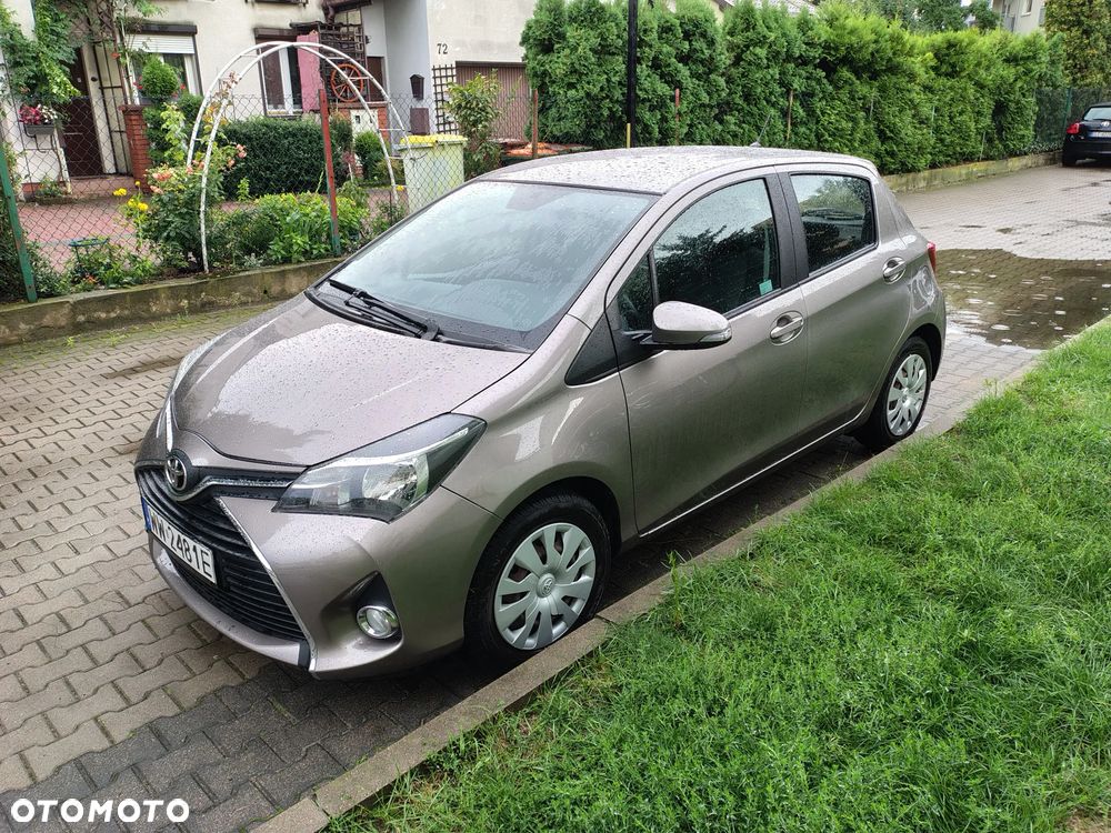Toyota Yaris 1.33 Premium - 3