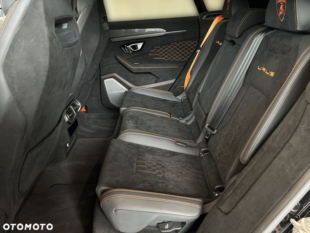 Lamborghini Urus - 22