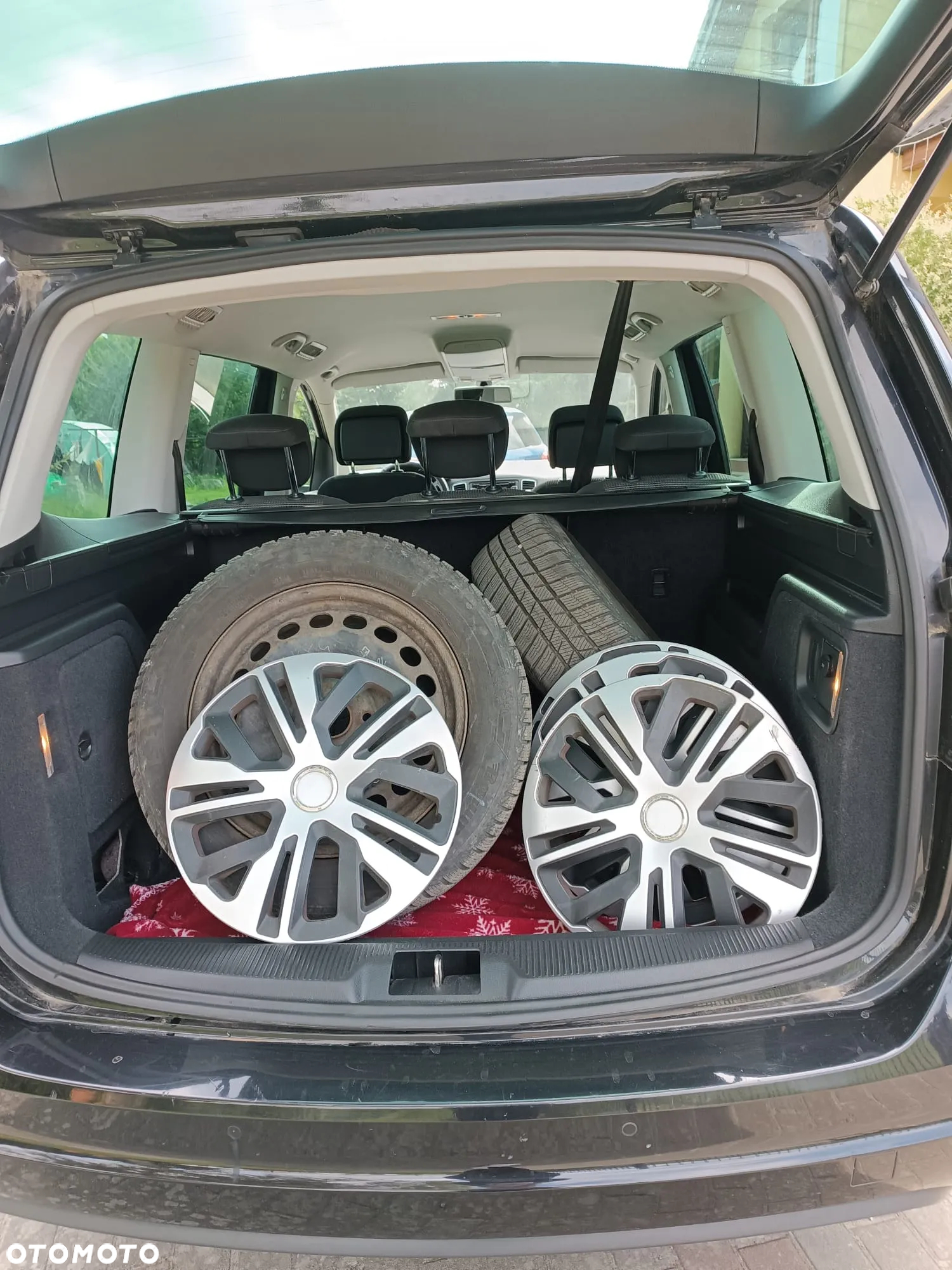 Volkswagen Sharan - 10