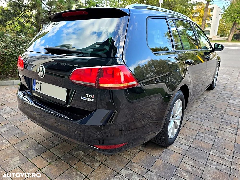 Volkswagen Golf 1.6 TDI BlueMotion Technology DSG Lounge - 24