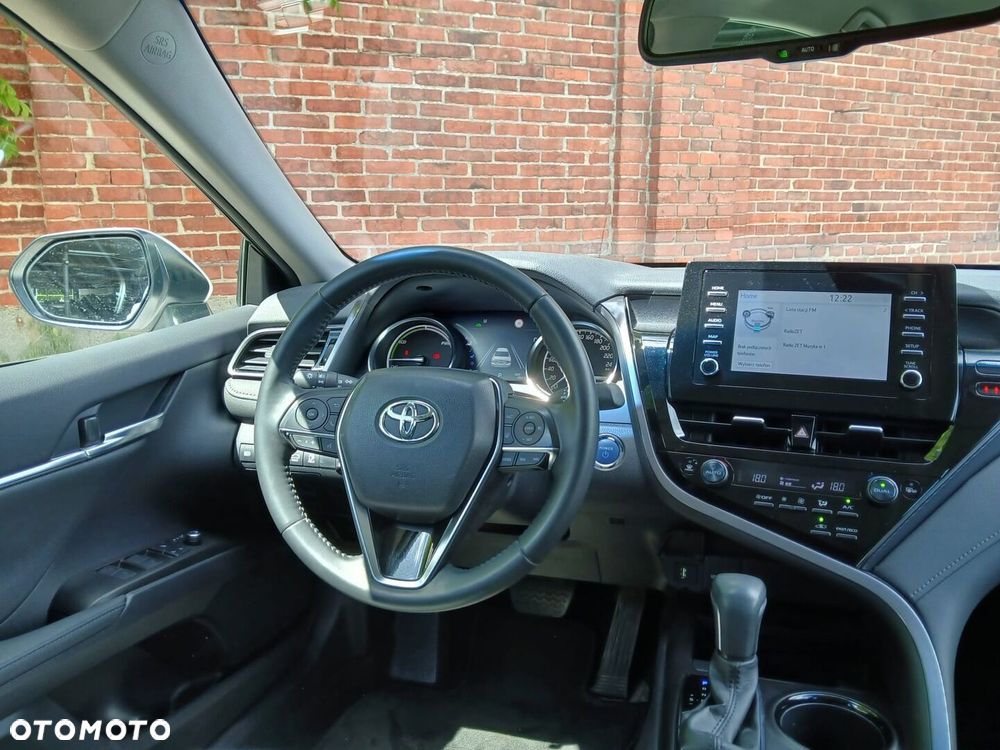 Toyota Camry - 5