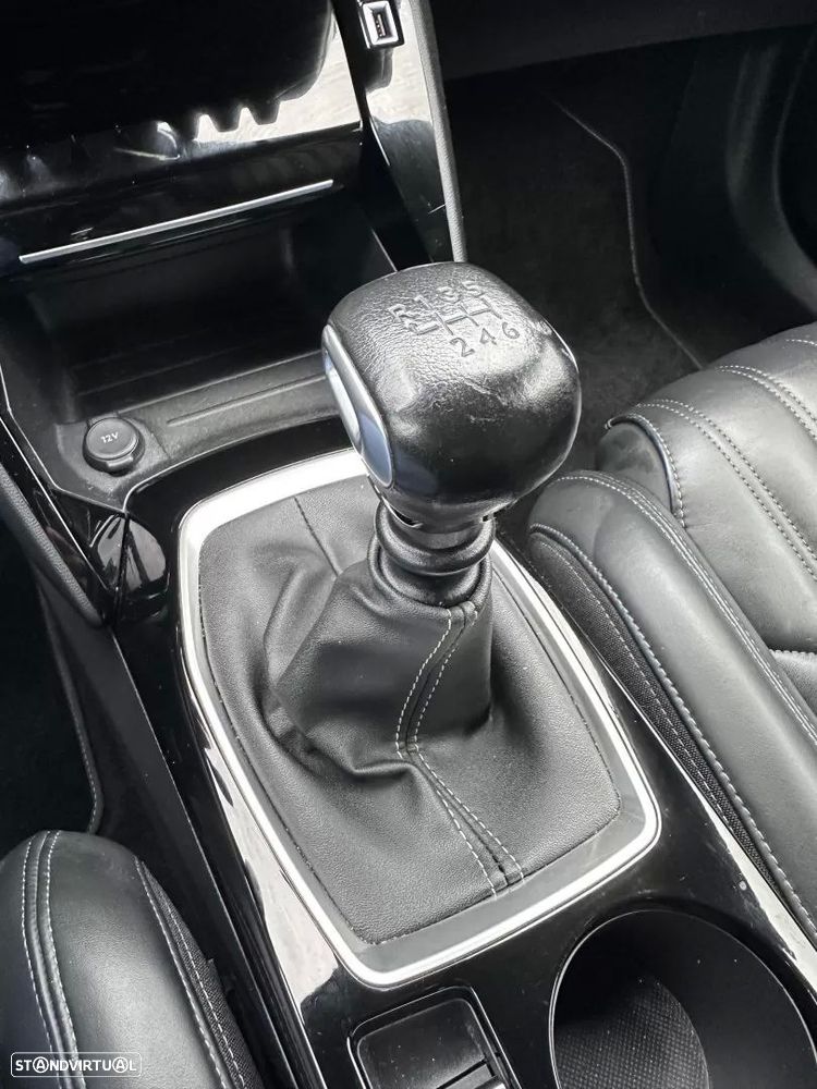 Peugeot 2008 1.2 PureTech GT - 40