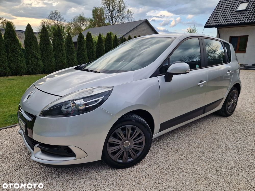 Renault Scenic 1.6 16V 110 TomTom Edition - 1