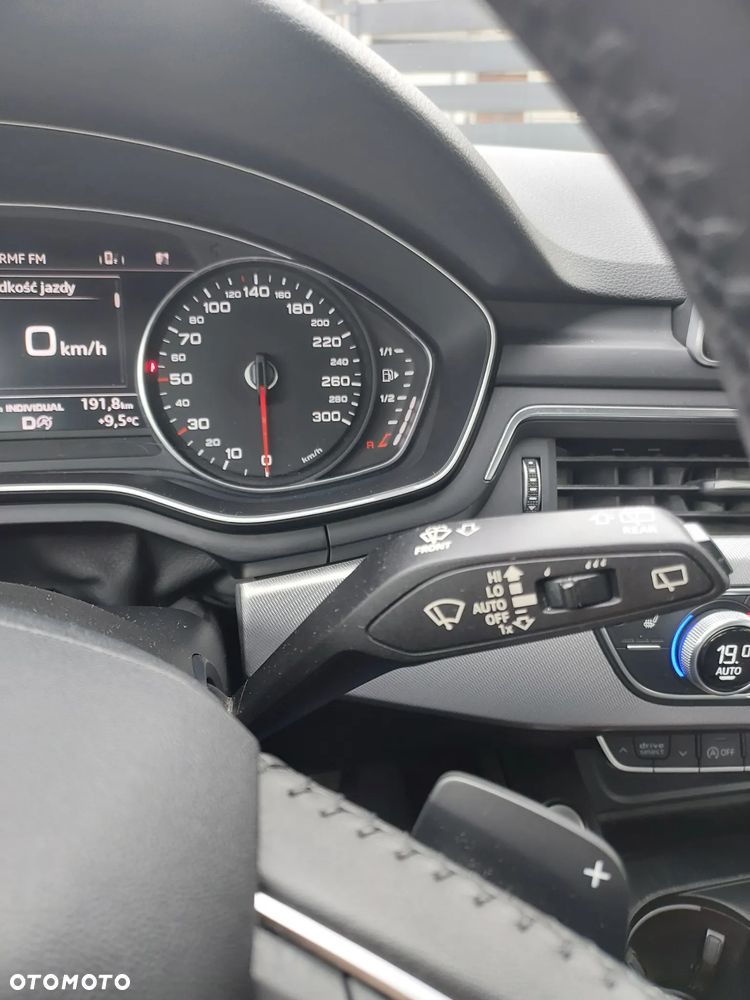 Audi A4 Avant 40 TDI S tronic quattro design - 35