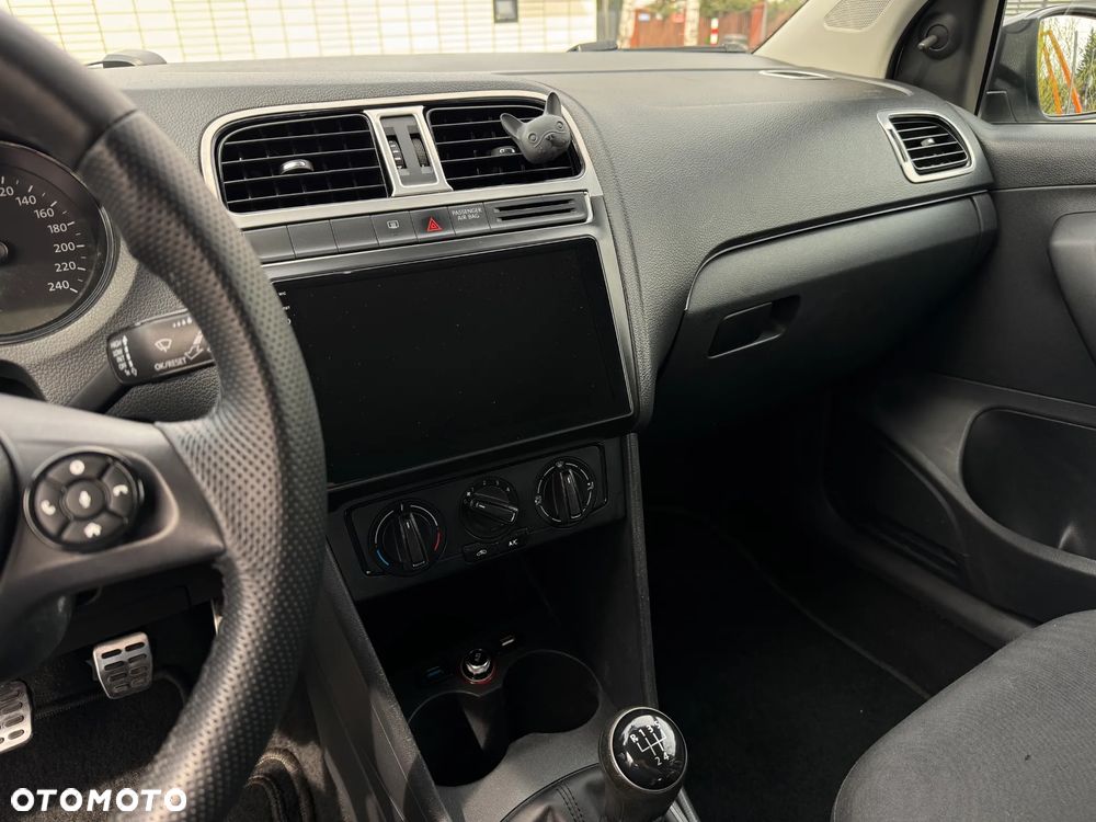 Volkswagen Polo 1.4 TDI (Blue Motion Technology) Trendline - 21