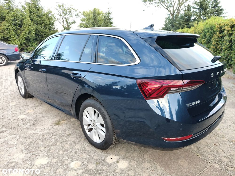 Skoda Octavia 2.0 TDI Clever - 6