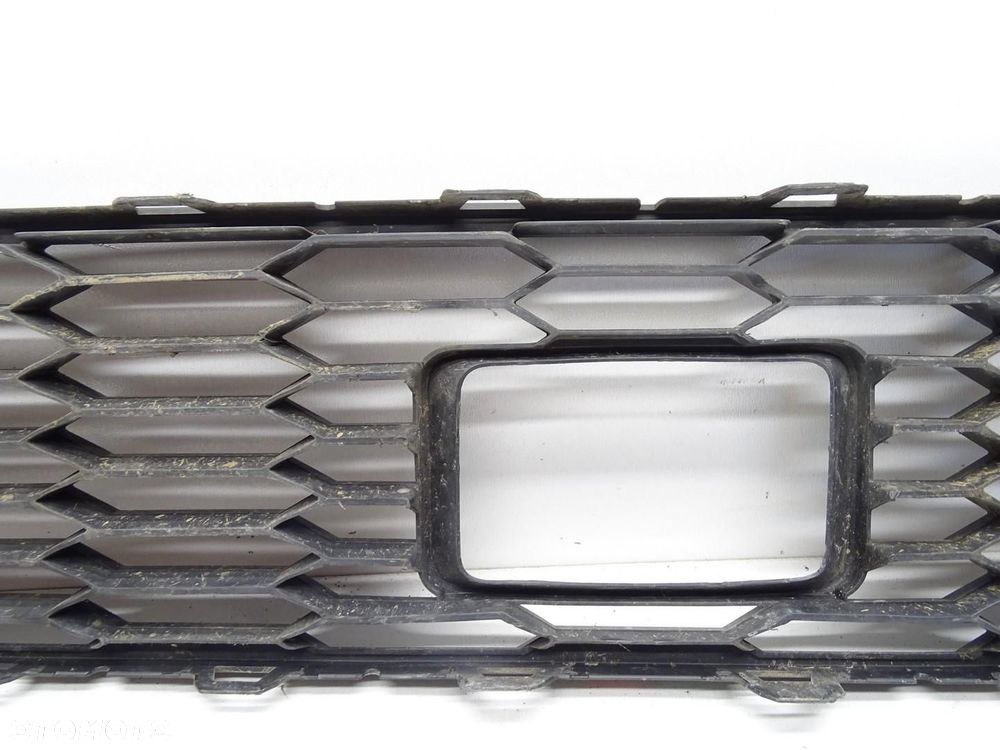 ATRAPA ŚRODKOWA ZDERZAKA PRZÓD PRZEDNIA 5F0853667K SEAT LEON III 5F LIFT - 7
