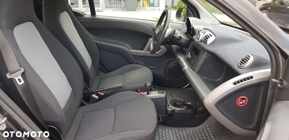 Smart Fortwo coupe softouch black&white limited micro hybrid drive - 15