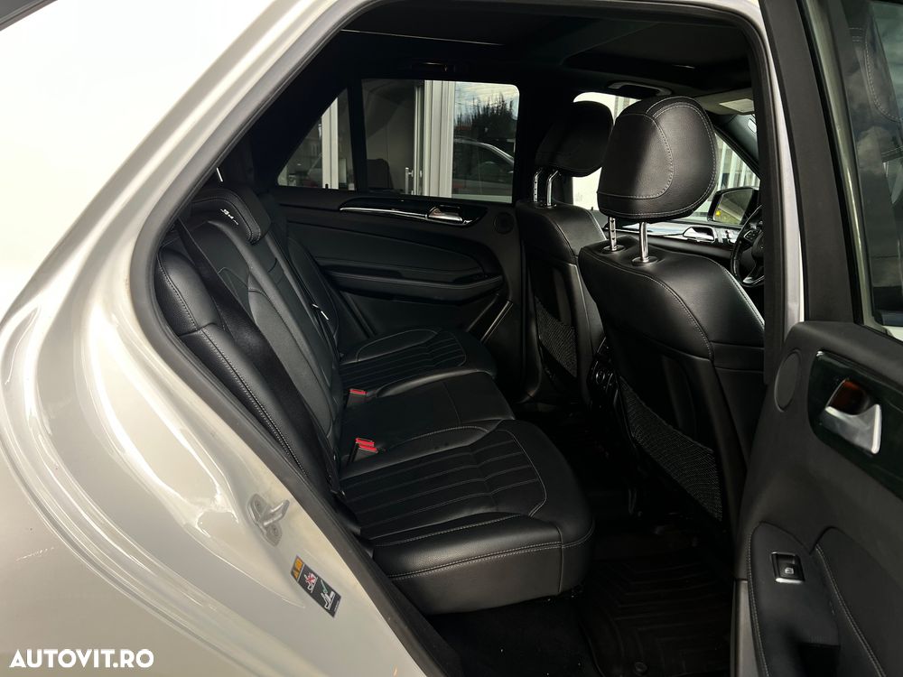 Mercedes-Benz GLE 400 4Matic 9G-TRONIC AMG Line - 14