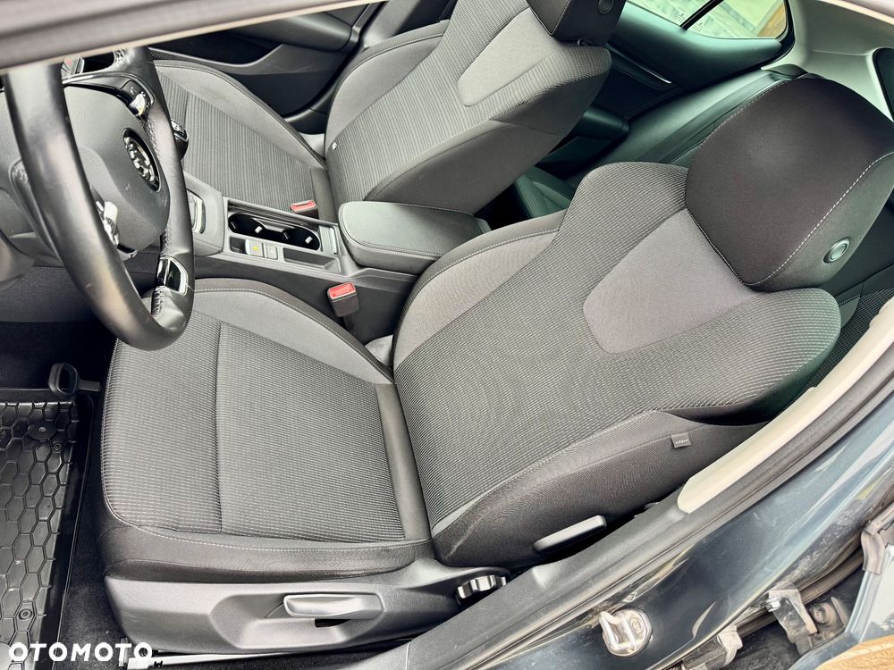 Skoda Octavia 2.0 TDI Ambition - 11