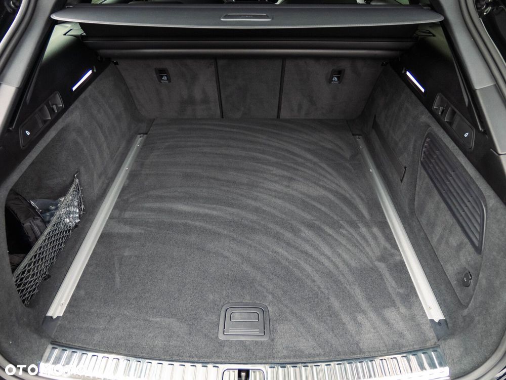 Audi S6 Avant - 32
