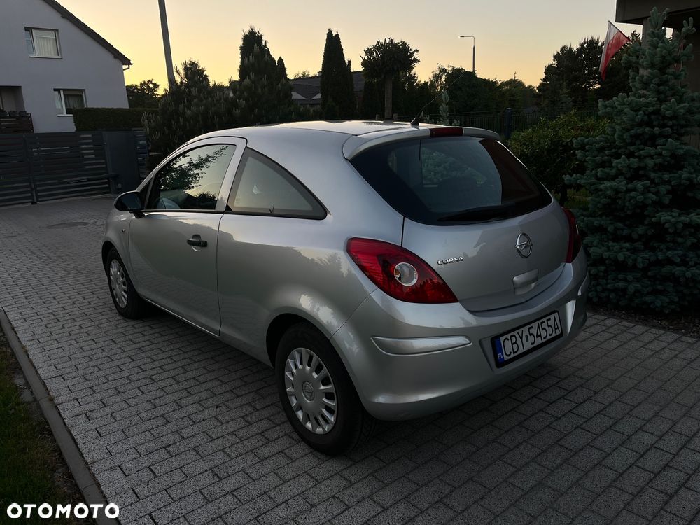 Opel Corsa - 4