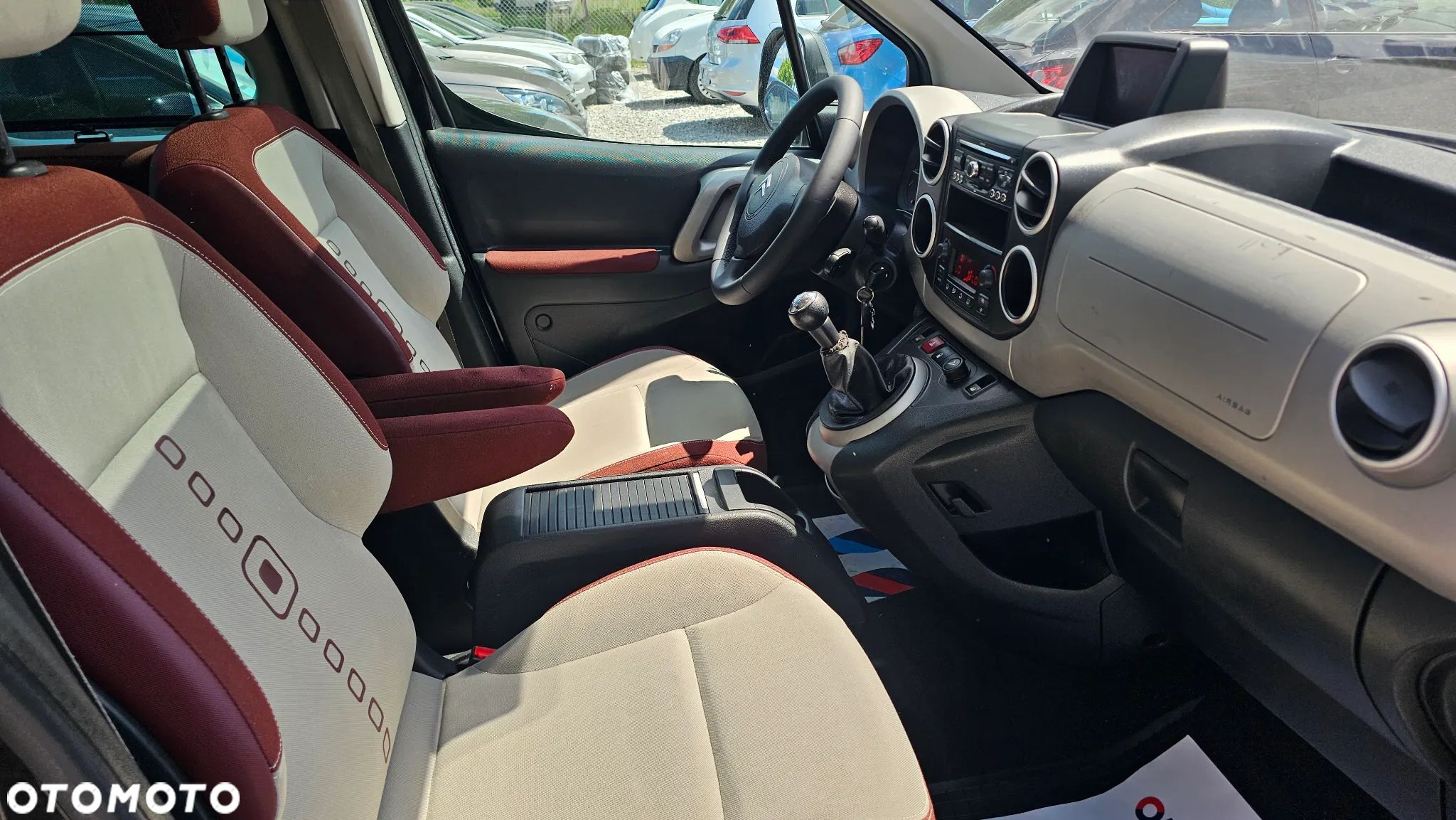 Citroën Berlingo Multispace VTi 120 SELECTION - 15