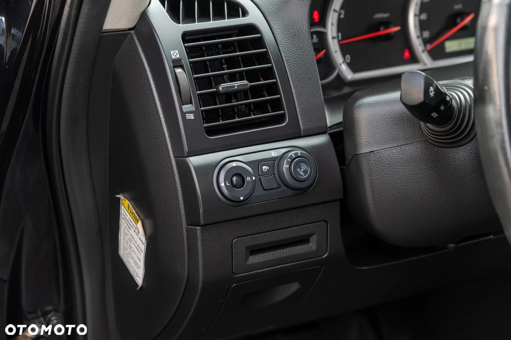 Chevrolet Captiva 2.0 d LS 5os - 37