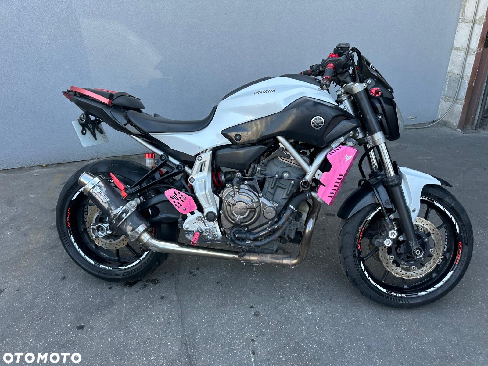 Yamaha MT - 2