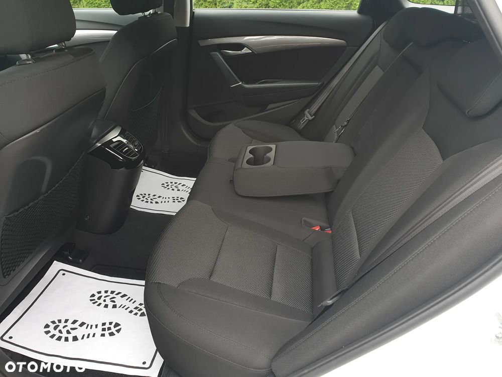 Hyundai i40 Kombi 1.6 Trend - 14