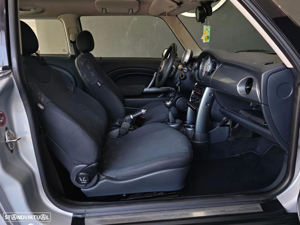 MINI 3 Portas - 38