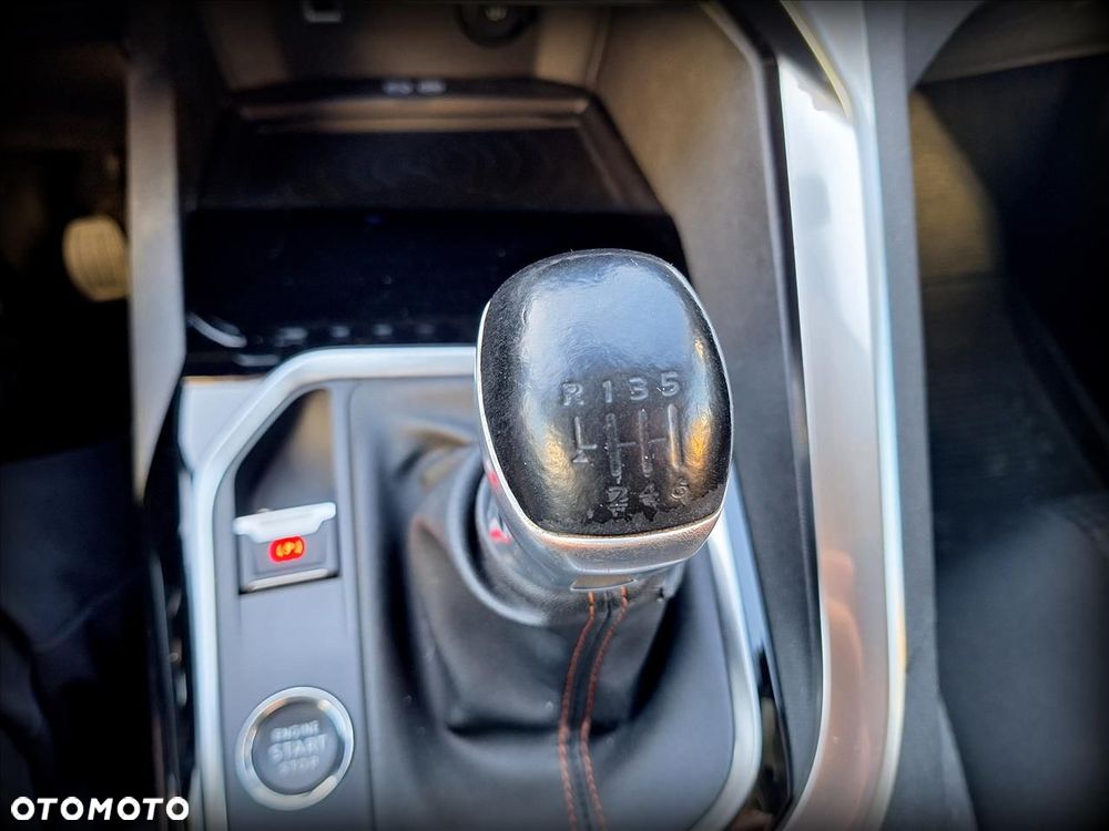 Peugeot 3008 1.2 PureTech GPF Active S&S - 22