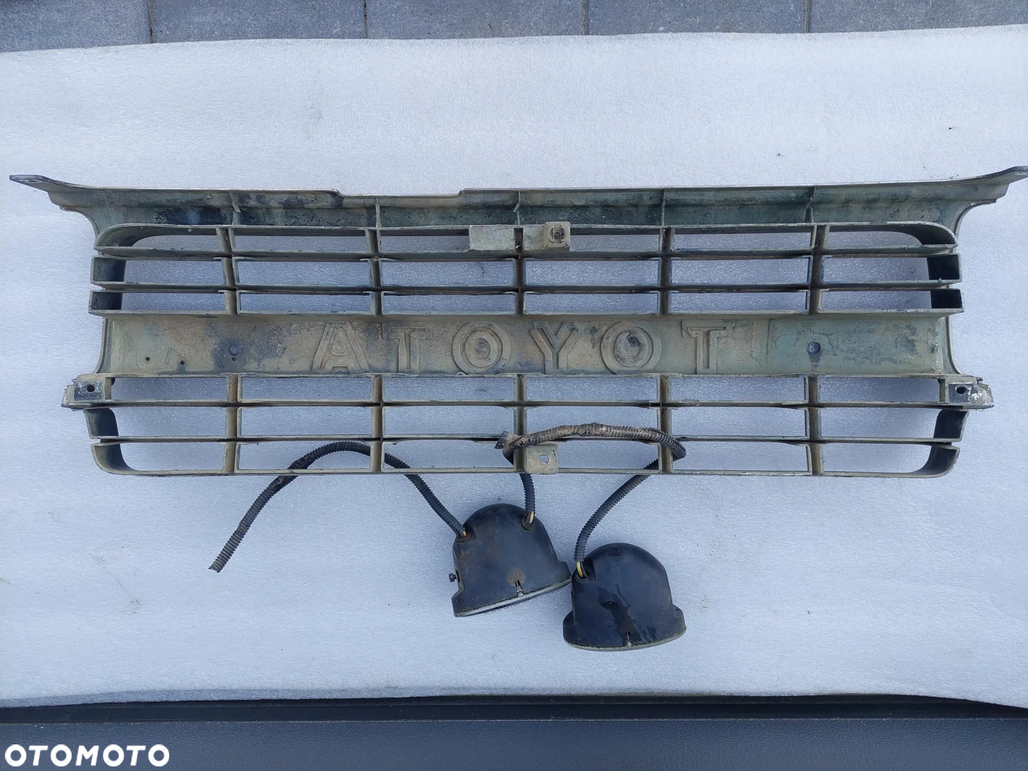 TOYOTA LAND CRUISER 80 grill atrapa chłodnicy - 2