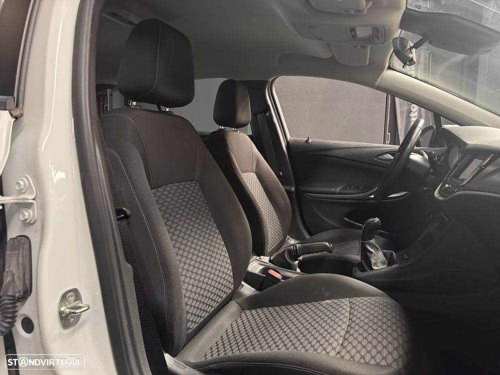 Opel Astra Sports Tourer 1.5 D Design & Tech S/S - 34