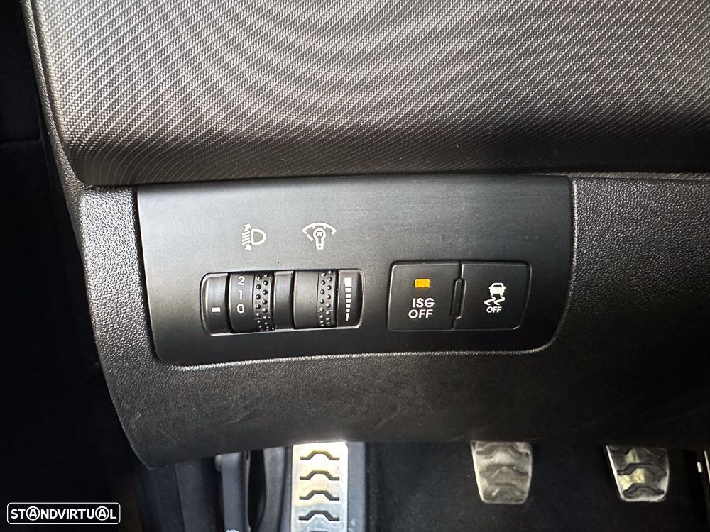 Kia Ceed SW 1.6 CRDi EX ISG - 26