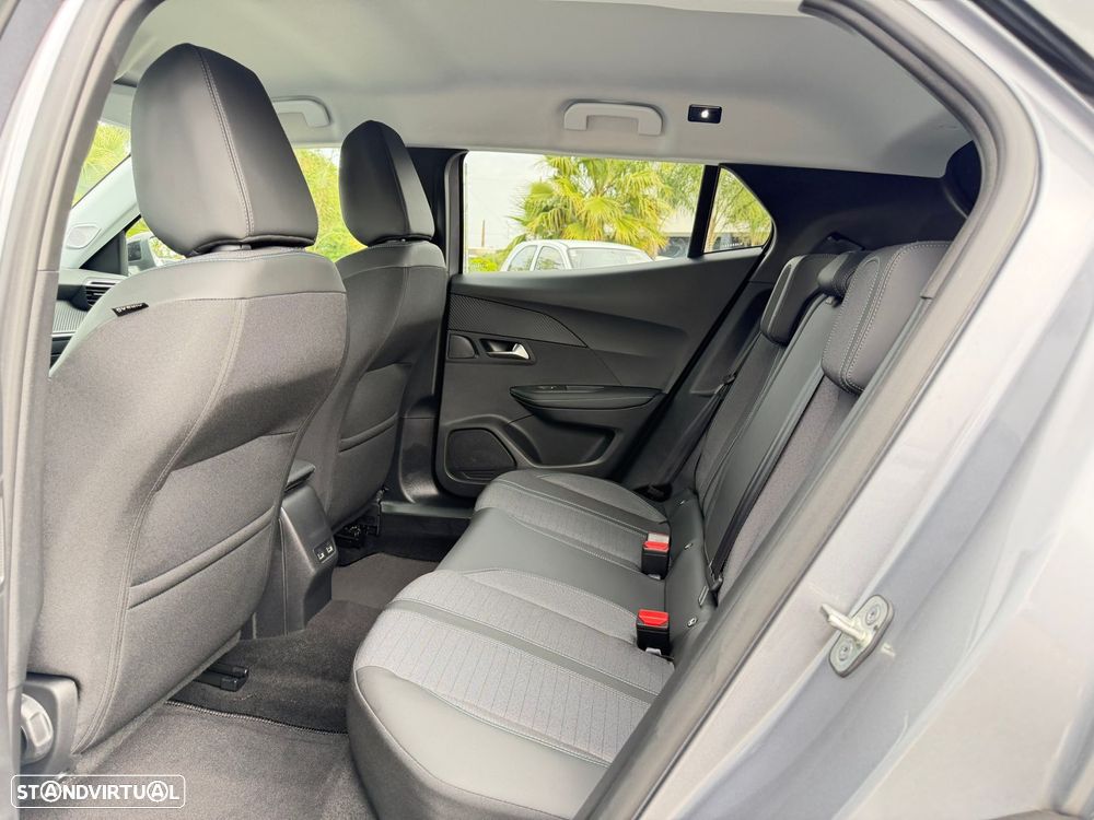 Peugeot 2008 1.2 PureTech Allure Pack - 30