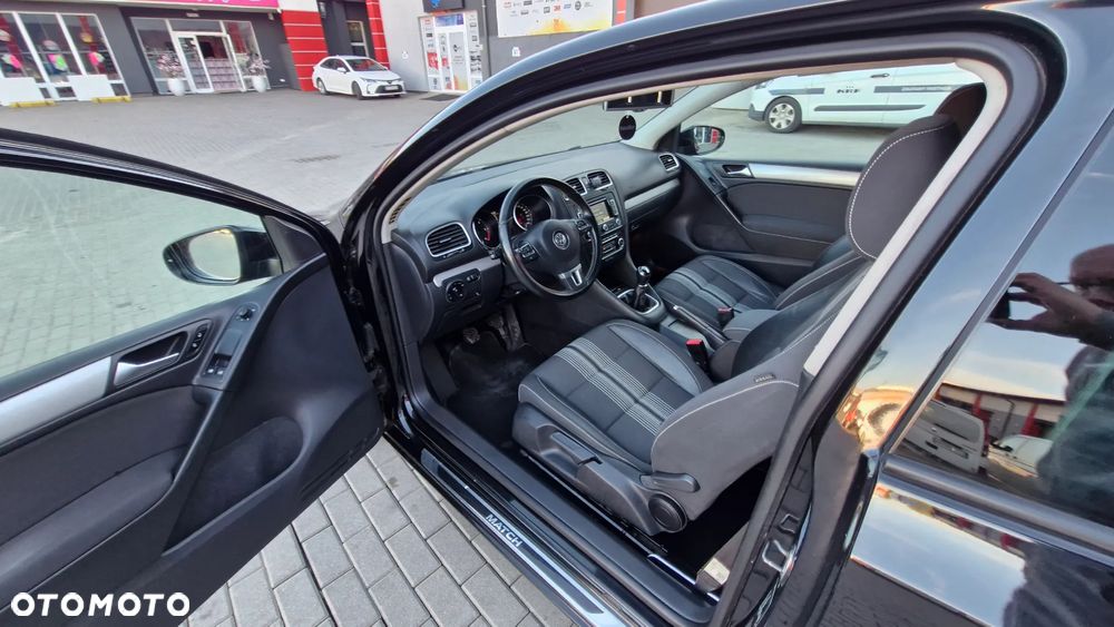Volkswagen Golf 1.6 TDI DPF MATCH - 7