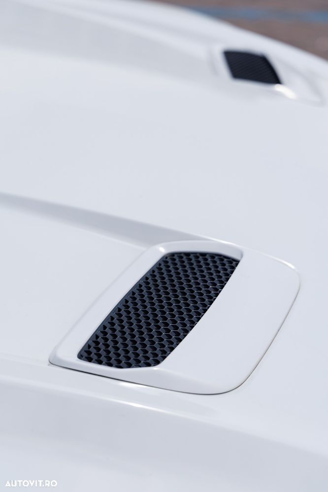 Ford Mustang - 9
