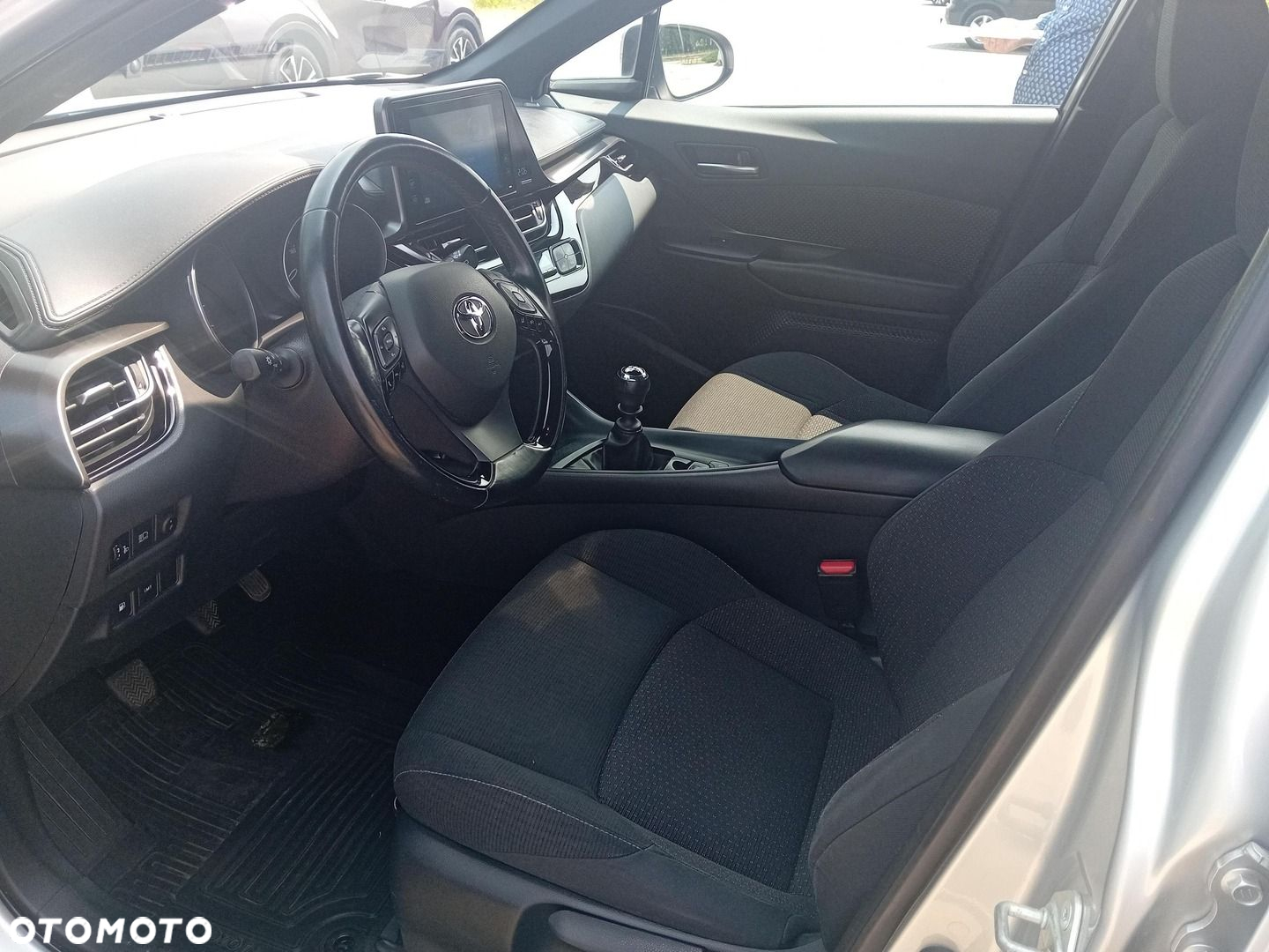 Toyota C-HR 1.2 T GPF Premium - 13