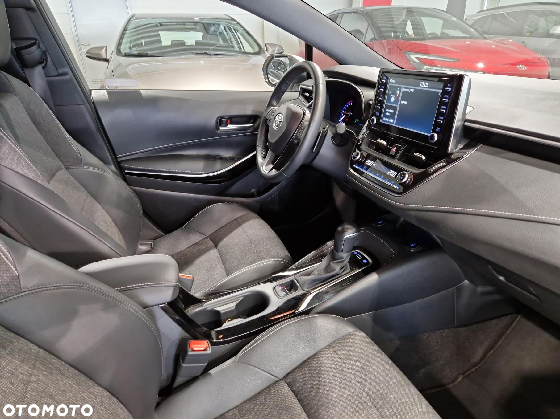 Toyota Corolla 2.0 Hybrid Comfort - 9