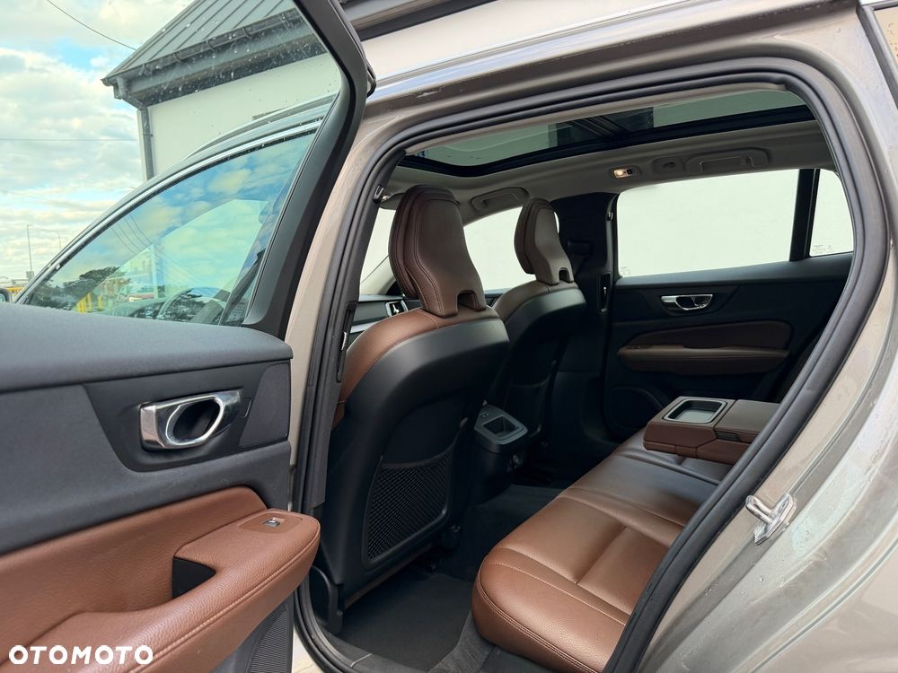 Volvo V60 D3 Summum - 16