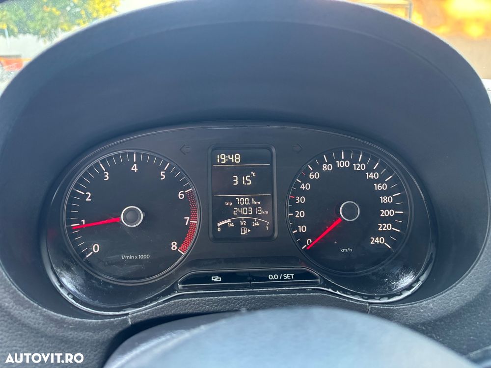 Volkswagen Polo - 7