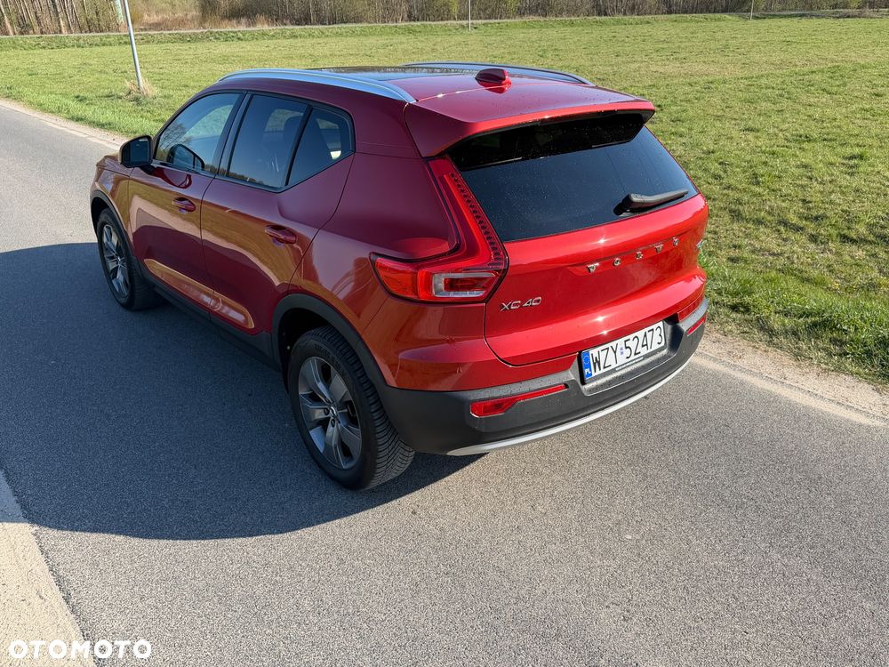 Volvo XC 40 T5 AWD Geartronic Momentum Pro - 8