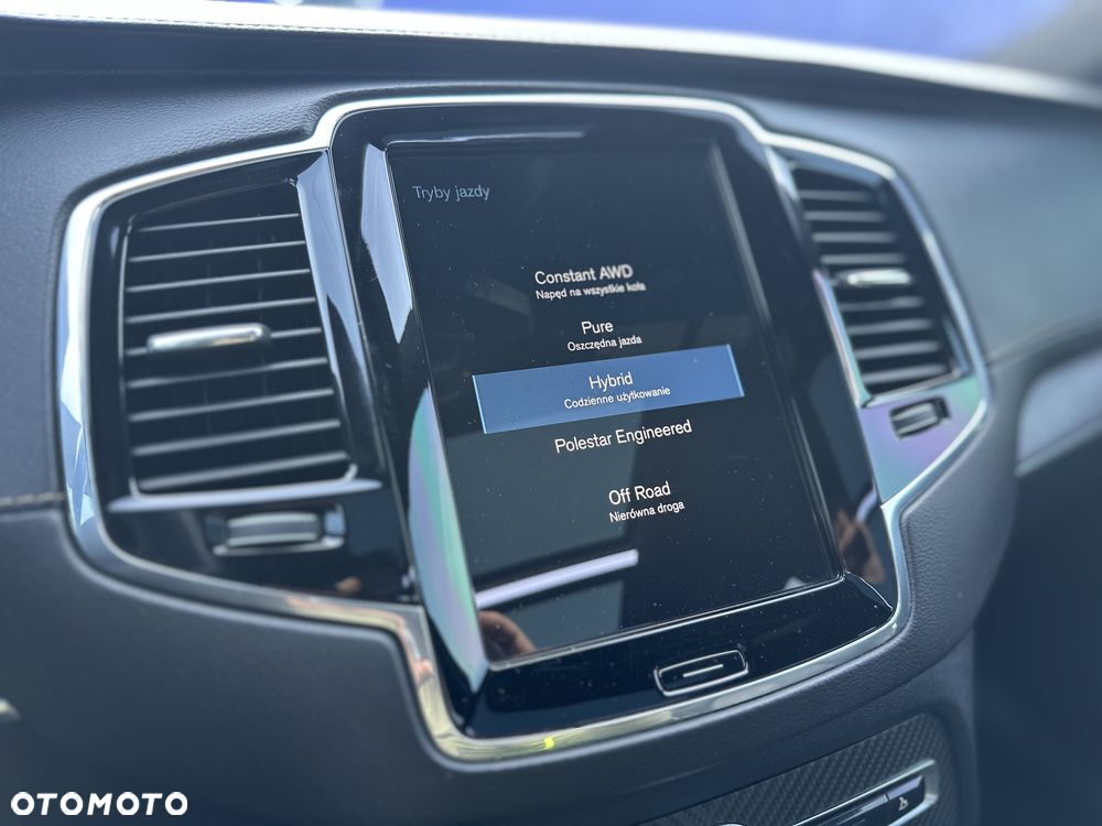 Volvo XC 90 T8 AWD Plug-In Hybrid R-Design 7os - 35