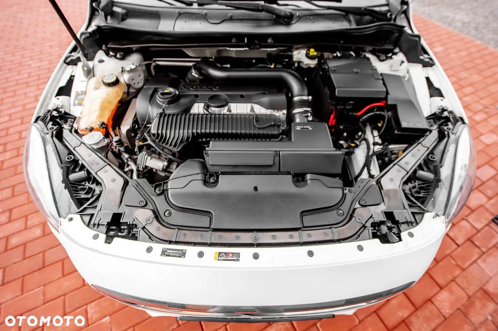 Volvo V40 Cross Country T5 AWD Geartronic Momentum - 15