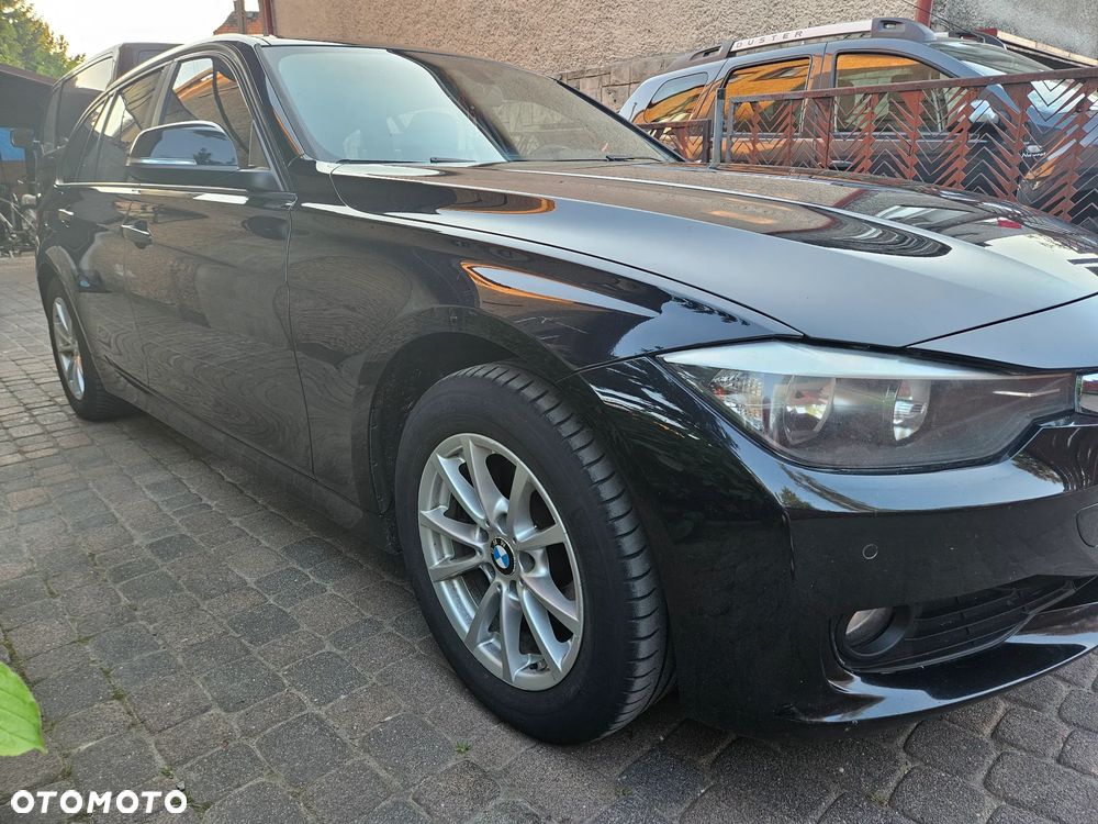 BMW Seria 3 320d xDrive - 1