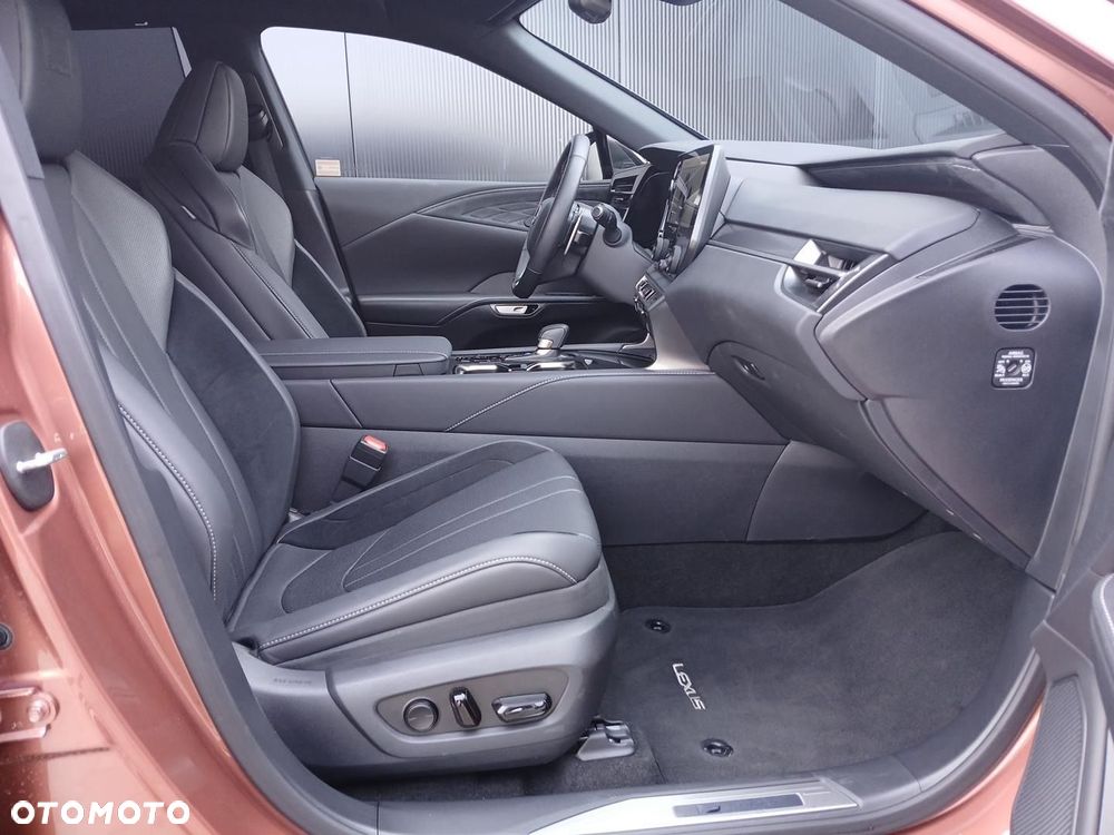 Lexus RX - 18