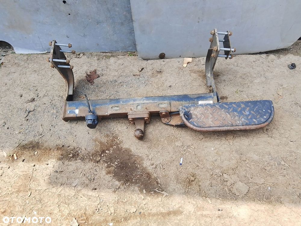 hak holowniczy stopień vw crafter 11-17 a9063100695 - 1