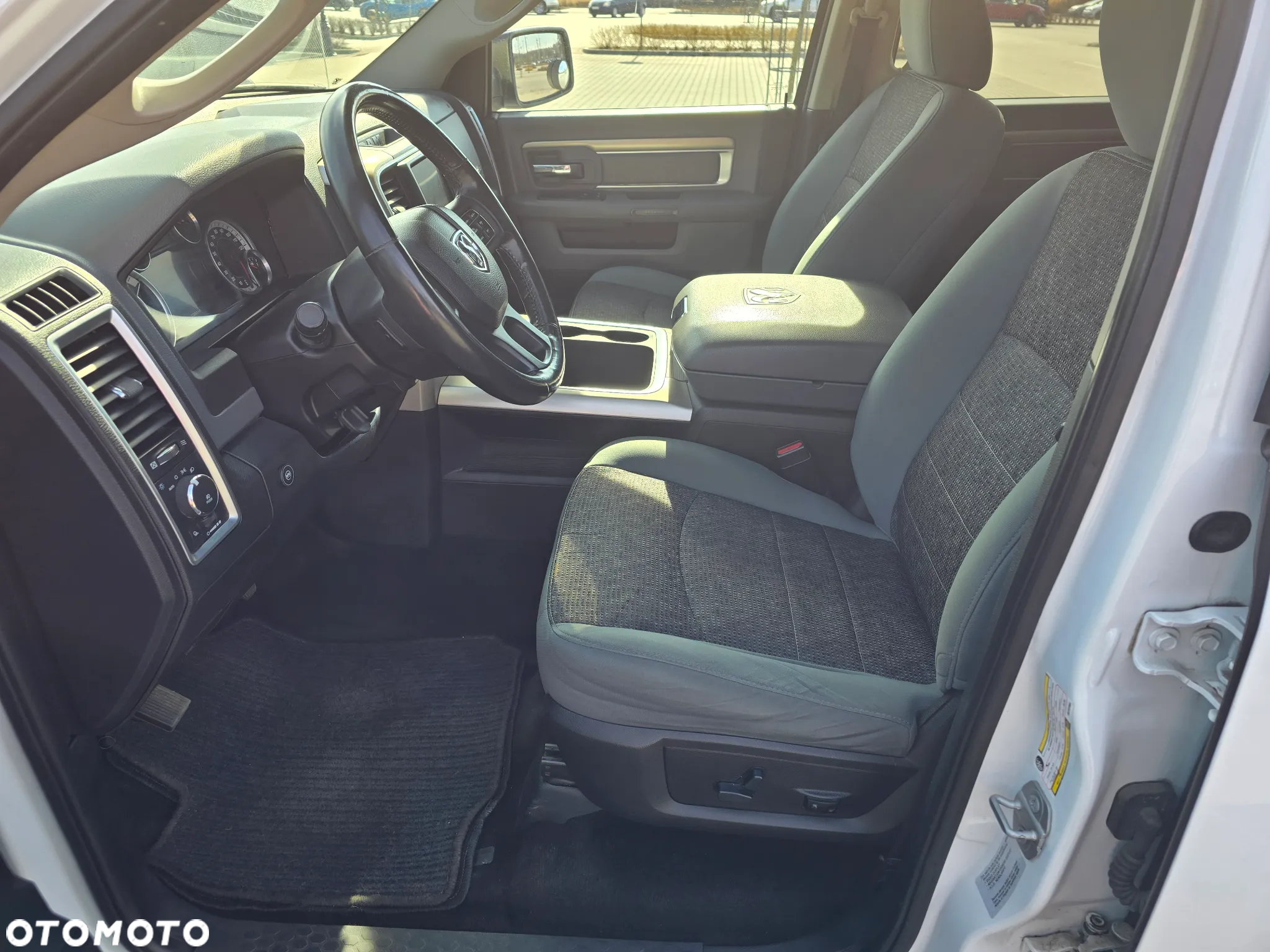 Dodge RAM 1500 5.7 4x4 - 6