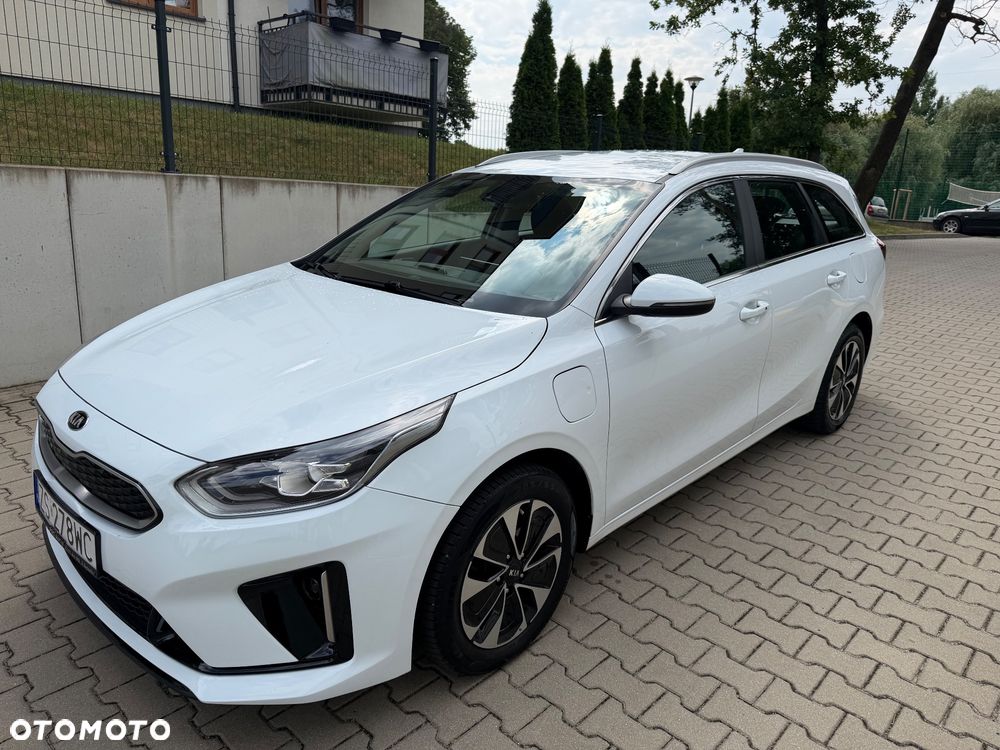 Kia Ceed - 10