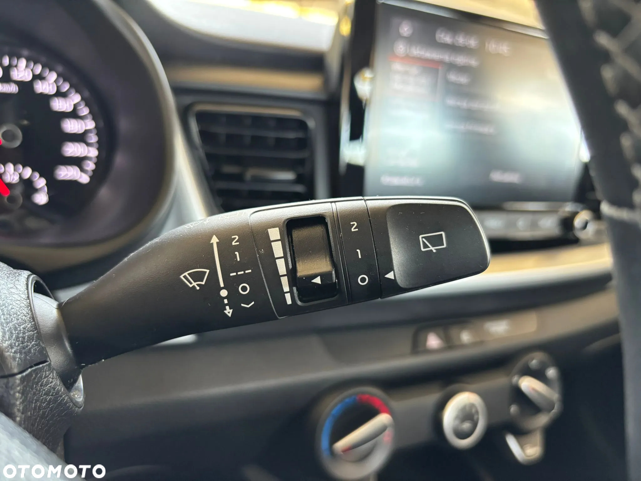 Kia Stonic 1.0 T-GDI M - 25