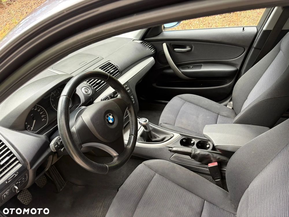 BMW Seria 1 116i - 14