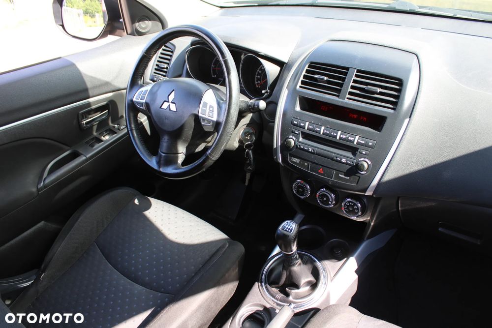 Mitsubishi ASX - 15