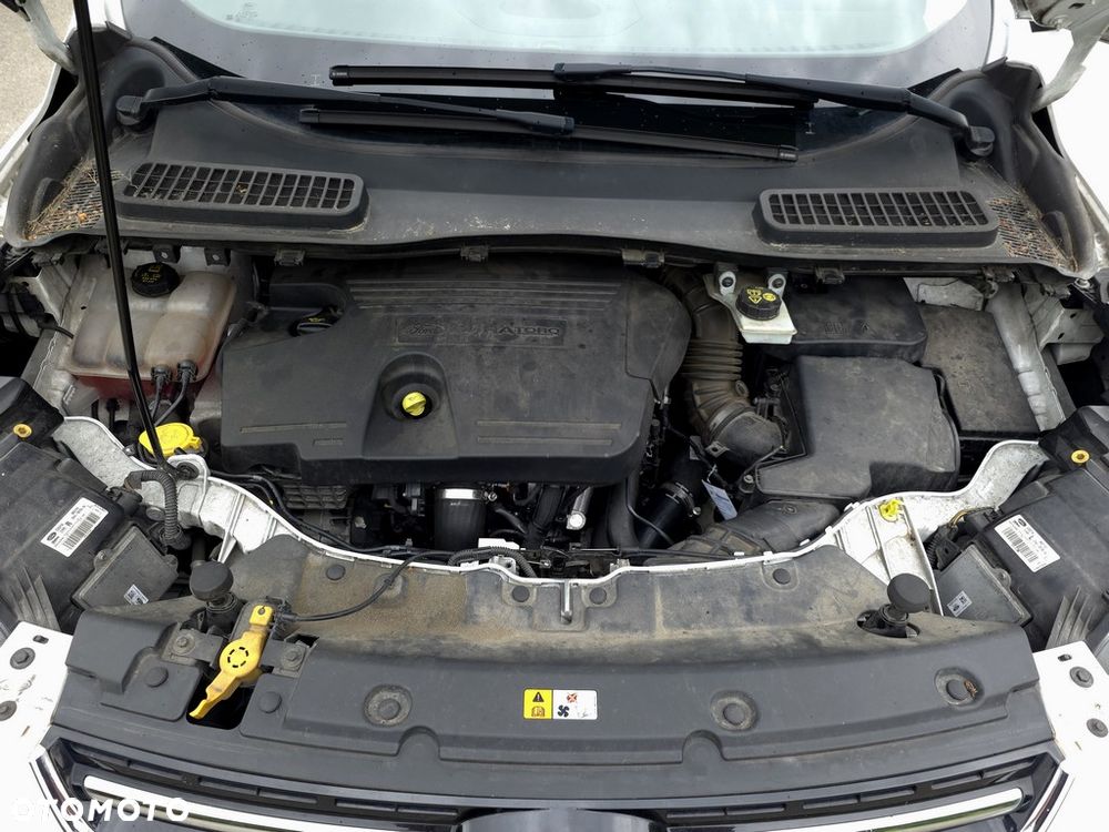 Ford Kuga 2.0 TDCi FWD Titanium - 36