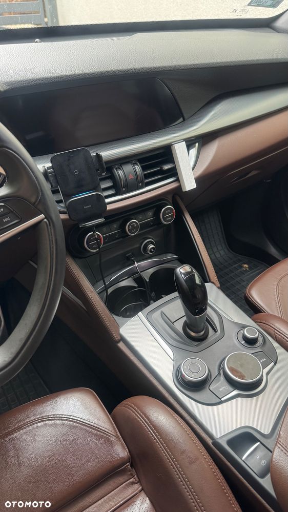 Alfa Romeo Stelvio 2.0 Turbo Executive Q4 - 6