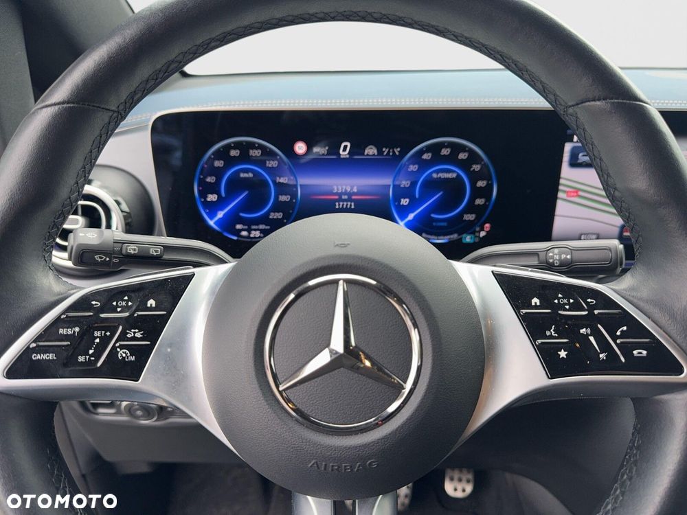 Mercedes-Benz EQV - 12